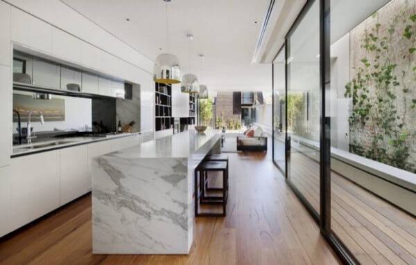 How to Decorate a Long and Narrow Kitchen?